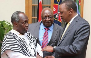 Writer Ngugi wa Thiong'o, Publisher Henry Chakava and President Uhuru Kenyatta at State House, Nairobi, on 08.06.15